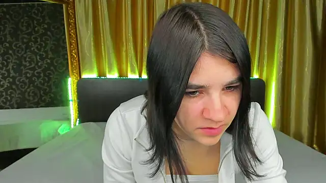 Snapshot of _Polly_Love_ chatting on 6, 10, 2025 Polly Love online show from 6, 10, 2025