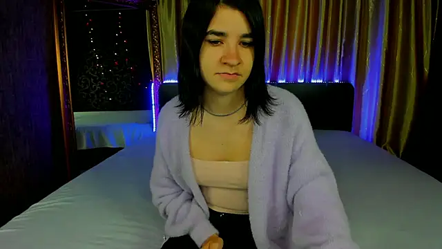 Snapshot of _Polly_Love_ chatting on 12, 10, 2025 Polly Love online show from 12, 10, 2025