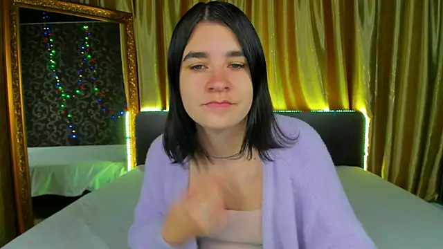 Snapshot of _Polly_Love_ chatting on 15, 10, 2025 Polly Love online show from 15, 10, 2025