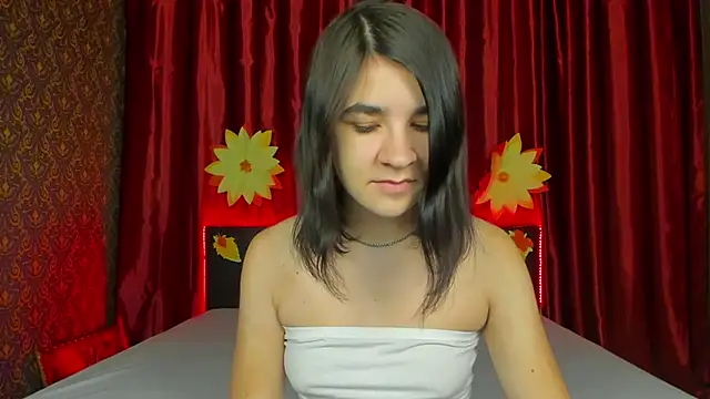 Snapshot of _Polly_Love_ chatting on 24, 11, 2025 Polly Love online show from 24, 11, 2025