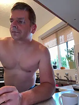 Snapshot of Dan_NFS chatting on 6, 10, 2025 Dan NFS online show from 6, 10, 2025