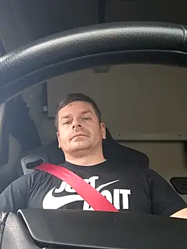 Snapshot of Dan_NFS chatting on 3, 11, 2025 Dan NFS online show from 3, 11, 2025