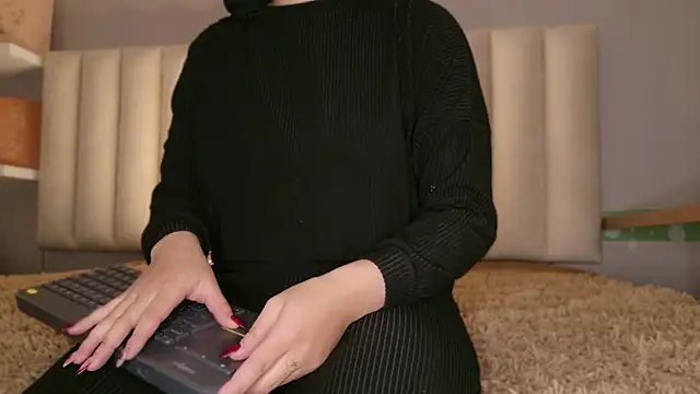 Megan mooree  online show from 13, 4, 2026