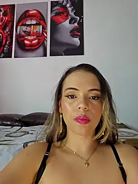 Snapshot of Antonella2_m chatting on 4, 10, 2025 Antonella2 m online show from 4, 10, 2025