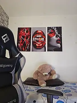 Snapshot of Antonella2_m chatting on 28, 11, 2025 Antonella2 m online show from 28, 11, 2025