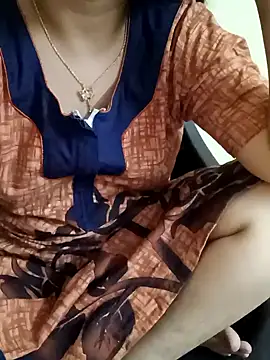 yourtamilcouple online show from 28, 1, 2025