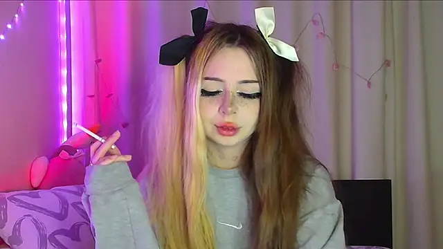 Snapshot of suemeow chatting on 14, 3, 2025 suemeow online show from 14, 3, 2025