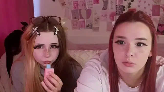 Snapshot of suemeow chatting on 17, 10, 2025 suemeow online show from 17, 10, 2025