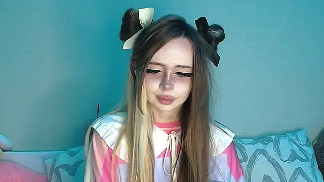 Snapshot of suemeow chatting on 7, 5, 2026 suemeow online show from 7, 5, 2026