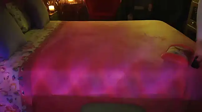 CronacaErotica online show from 18, 1, 2025