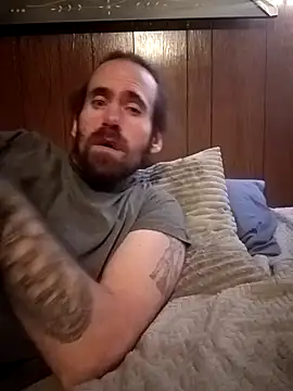 Snapshot of RobStrokes215 chatting on 15, 12, 2024 RobStrokes215 online show from 15, 12, 2024