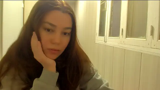 Snapshot of LunaXmii chatting on 15, 11, 2025 LunaXmii online show from 15, 11, 2025