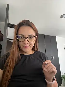 Shianrose online show from 5, 3, 2025