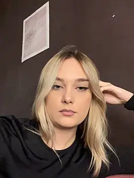 Alisa Rise online show from 10, 10, 2025