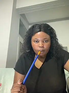 Snapshot of Curveysinaa chatting on 7, 2, 2025 Curveysinaa online show from 7, 2, 2025