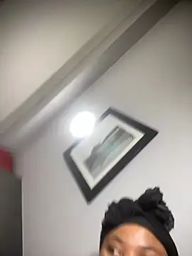 Snapshot of Curveysinaa chatting on 14, 3, 2025 Curveysinaa online show from 14, 3, 2025