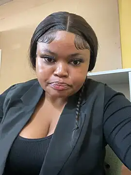 Snapshot of Curveysinaa chatting on 17, 3, 2025 Curveysinaa online show from 17, 3, 2025