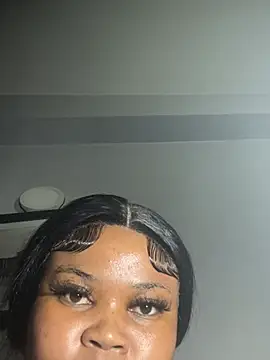 Snapshot of Curveysinaa chatting on 17, 3, 2025 Curveysinaa online show from 17, 3, 2025