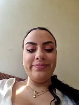 ElyzaIbarra online show from 8, 3, 2025