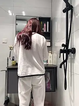 Snapshot of Aimeil chatting on 4, 1, 2025 Aimeil online show from 4, 1, 2025