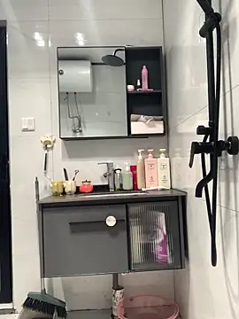 Snapshot of Aimeil chatting on 18, 1, 2025 Aimeil online show from 18, 1, 2025