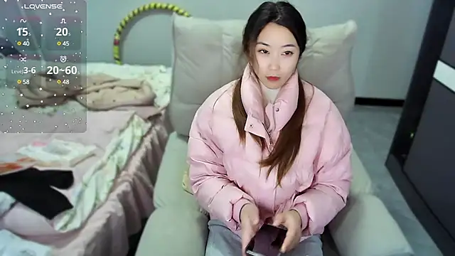 Feifei-cn online show from 7, 3, 2025