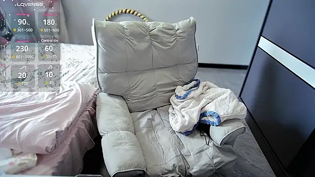 Feifei-cn online show from 9, 3, 2025