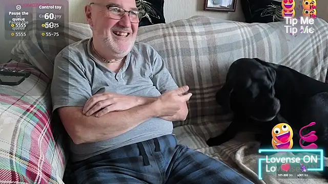 Adamdaddybear online show from 21, 9, 2025