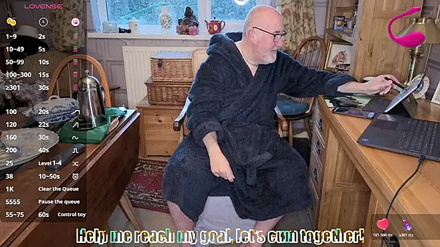 Adamdaddybear online show from 7, 1, 2026