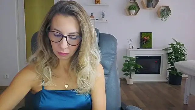 SukyGirl online show from 23, 10, 2025