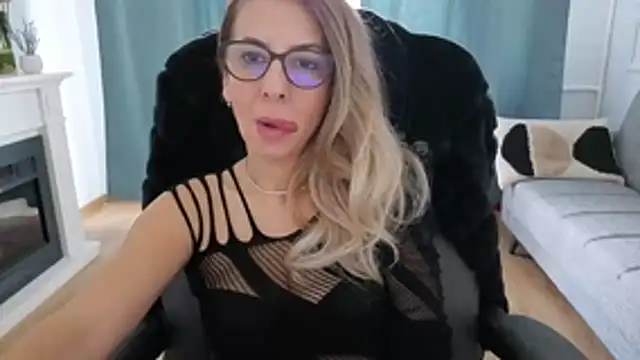 SukyGirl online show from 18, 3, 2026