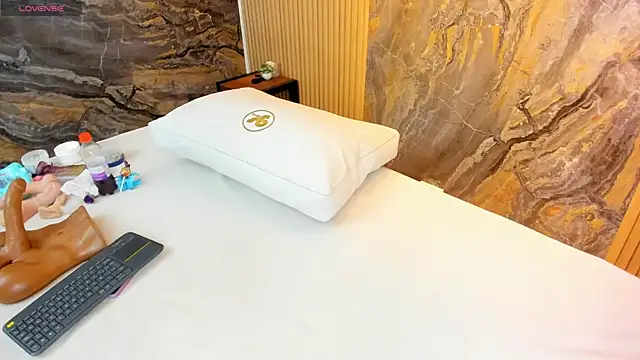 ella harper online show from 18, 2, 2025