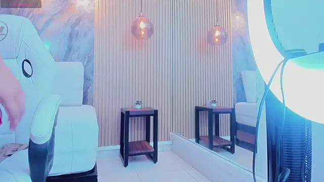 ella harper online show from 30, 9, 2025