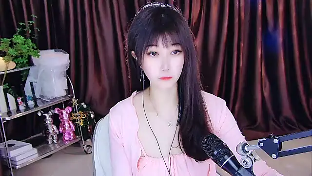 Snapshot of xiaoya666--baby chatting on 20, 2, 2025 xiaoya666--baby online show from 20, 2, 2025