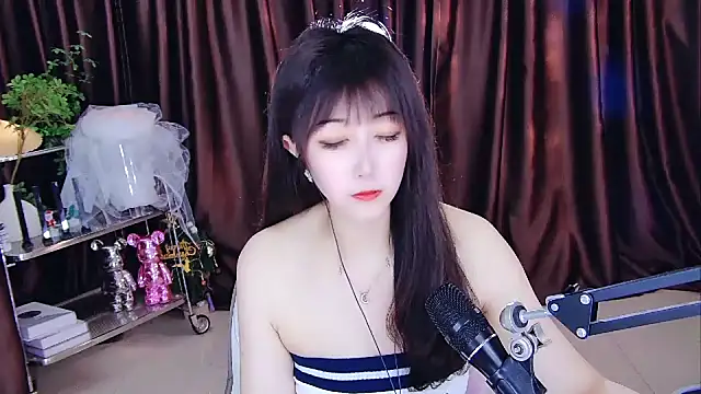 Snapshot of xiaoya666--baby chatting on 1, 3, 2025 xiaoya666--baby online show from 1, 3, 2025