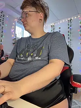 Sweetleeahxx online show from 4, 4, 2026