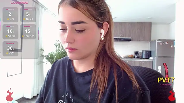 Lucia star   online show from 21, 11, 2025