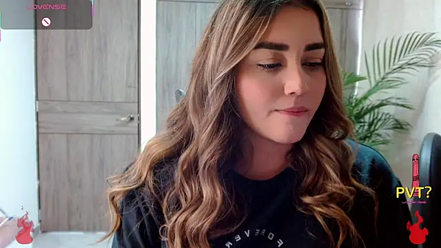 Lucia star   online show from 2, 2, 2026