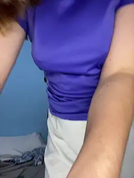 Snapshot of Romax2 chatting on 29, 11, 2025 Romax2 online show from 29, 11, 2025