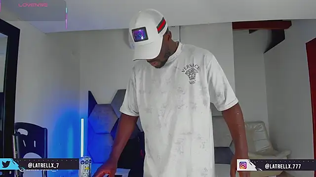 Latrellx7 online show from 30, 6, 2026