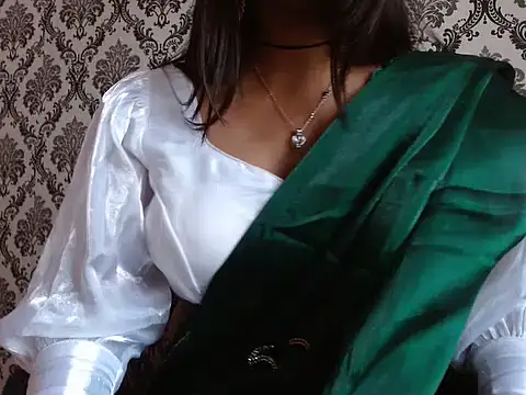 Snapshot of miss_sona27 chatting on 29, 11, 2025 miss sona27 online show from 29, 11, 2025