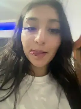 julyana  online show from 11, 12, 2024