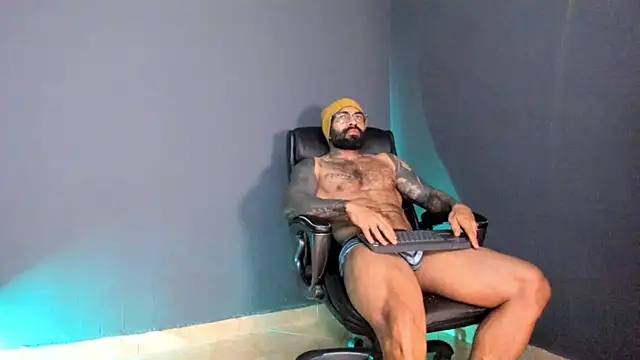 Snapshot of Brock_hurn1 chatting on 19, 2, 2025 Brock hurn1 online show from 19, 2, 2025