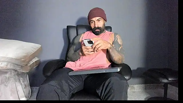 Snapshot of Brock_hurn1 chatting on 29, 9, 2025 Brock hurn1 online show from 29, 9, 2025