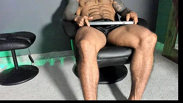 Snapshot of Brock_hurn1 chatting on 13, 10, 2025 Brock hurn1 online show from 13, 10, 2025