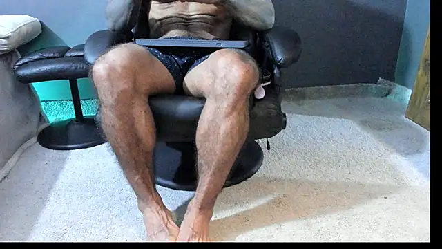 Snapshot of Brock_hurn1 chatting on 15, 10, 2025 Brock hurn1 online show from 15, 10, 2025