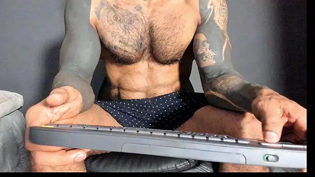 Snapshot of Brock_hurn1 chatting on 27, 10, 2025 Brock hurn1 online show from 27, 10, 2025