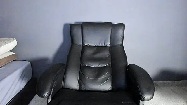 Snapshot of Brock_hurn1 chatting on 21, 11, 2025 Brock hurn1 online show from 21, 11, 2025