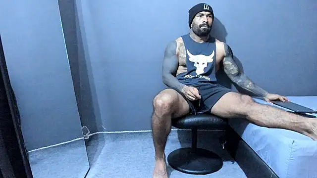 Snapshot of Brock_hurn1 chatting on 13, 12, 2025 Brock hurn1 online show from 13, 12, 2025