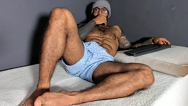 Snapshot of Brock_hurn1 chatting on 17, 12, 2025 Brock hurn1 online show from 17, 12, 2025